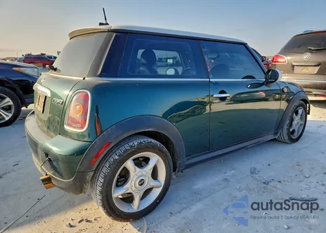 2009 Mini Cooper z USA, uszkodzony, nr VIN WMWMF33549TU73840